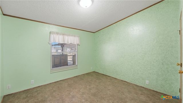 1594 Mountain View Drive, Canyon Lake, TX 78133