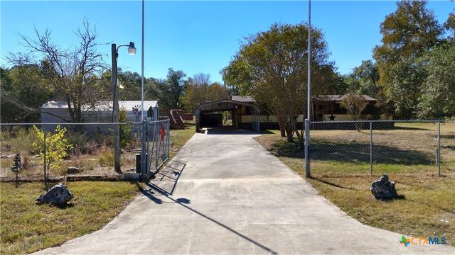 1594 Mountain View Drive, Canyon Lake, TX 78133