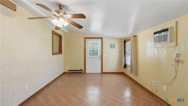 1594 Mountain View Drive, Canyon Lake, TX 78133