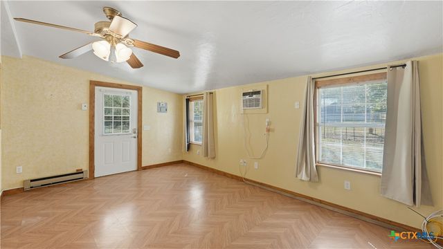 1594 Mountain View Drive, Canyon Lake, TX 78133