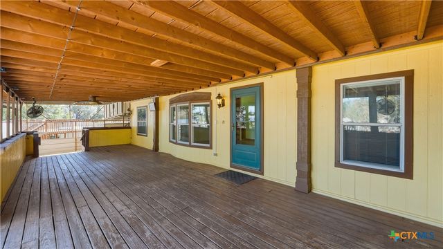 1594 Mountain View Drive, Canyon Lake, TX 78133