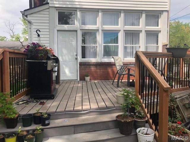 5530 Etzel Avenue, St Louis, MO 63112