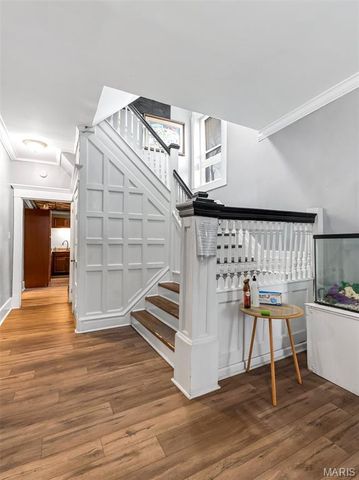 5530 Etzel Avenue, St Louis, MO 63112