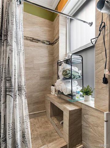 5530 Etzel Avenue, St Louis, MO 63112