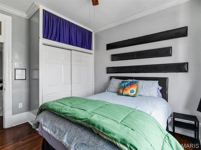 5530 Etzel Avenue, St Louis, MO 63112