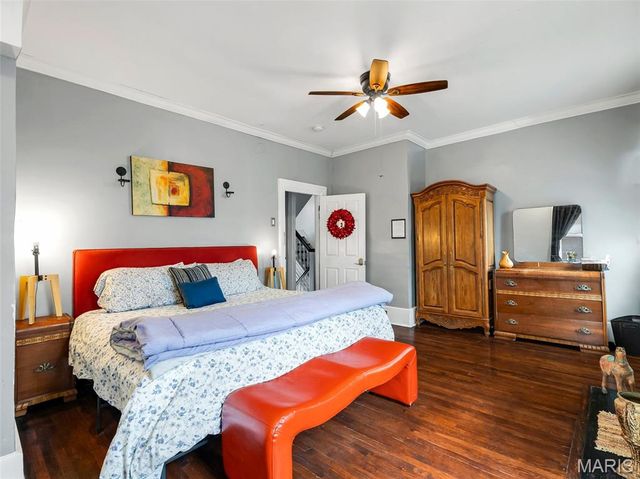 5530 Etzel Avenue, St Louis, MO 63112