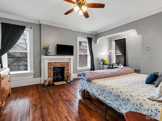 5530 Etzel Avenue, St Louis, MO 63112