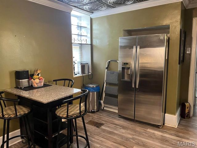 5530 Etzel Avenue, St Louis, MO 63112