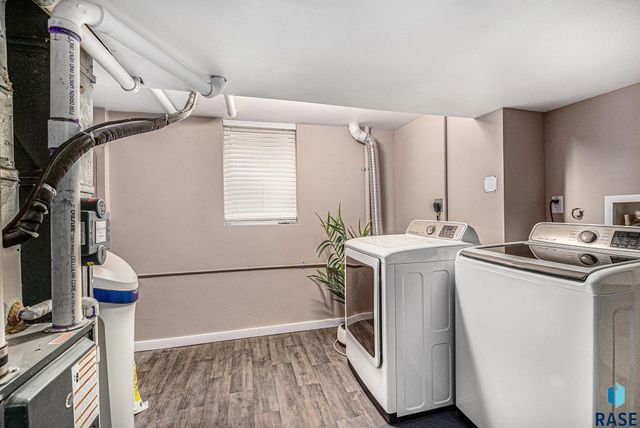 202 S Elmwood Ave Avenue, Sioux Falls, SD 57104