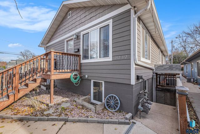 202 S Elmwood Ave Avenue, Sioux Falls, SD 57104
