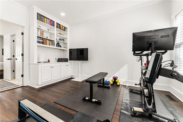 15 Cape May Point, Greensboro, NC 27455