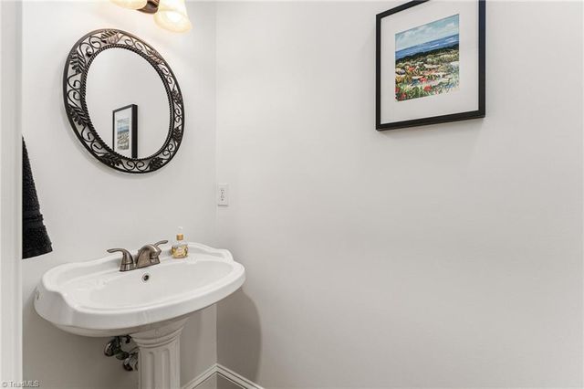 15 Cape May Point, Greensboro, NC 27455