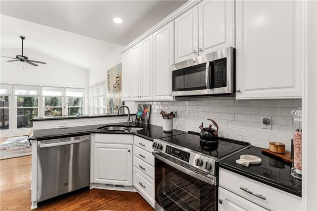 15 Cape May Point, Greensboro, NC 27455