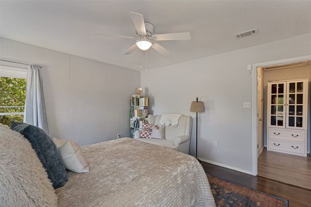220 Ash Creek Drive W, Sanctuary, TX 76020