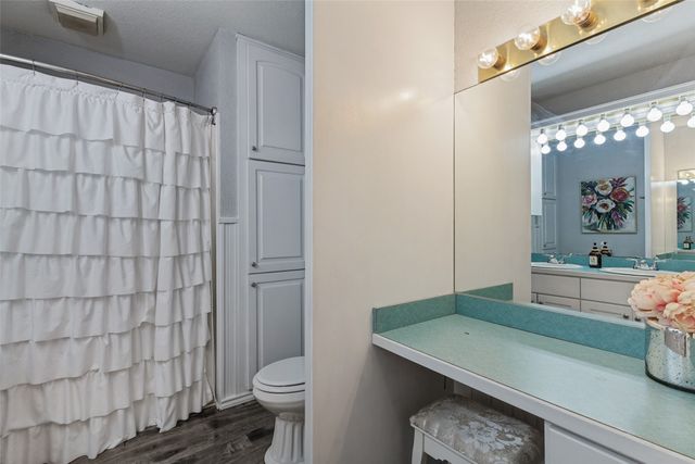 220 Ash Creek Drive W, Sanctuary, TX 76020