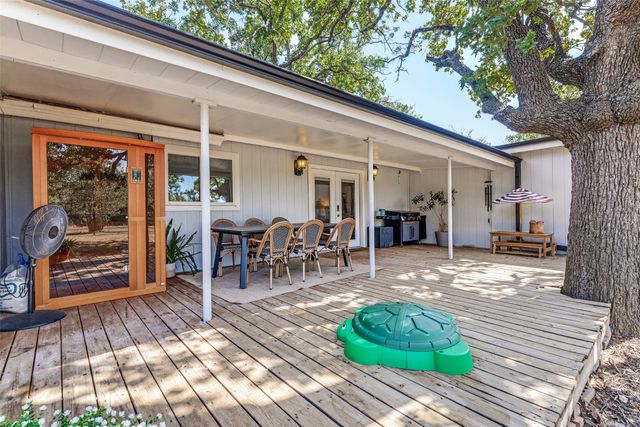 220 Ash Creek Drive W, Sanctuary, TX 76020