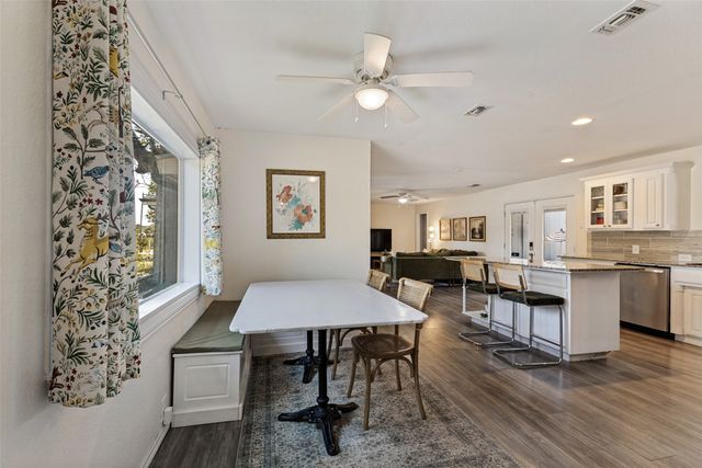 220 Ash Creek Drive W, Sanctuary, TX 76020