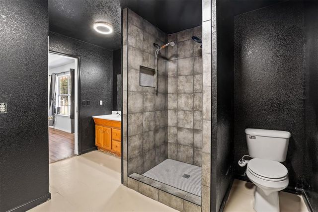 21201 Montgomery Drive, Mcloud, OK 74851