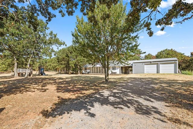 21201 Montgomery Drive, Mcloud, OK 74851