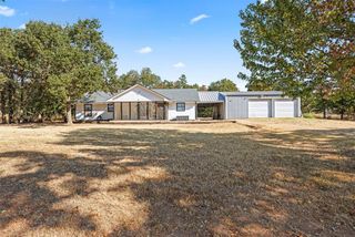 21201 Montgomery Drive, Mcloud, OK 74851