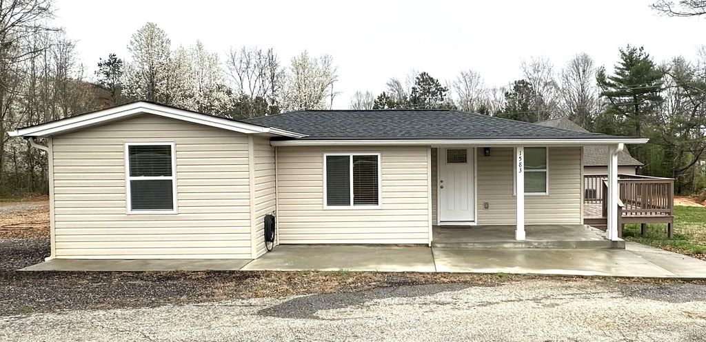 1583 SANDY FORD Road, Chesnee, SC 29323