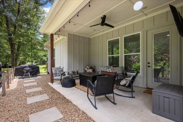 1627 Orchard Lane, Hideaway, TX 75771