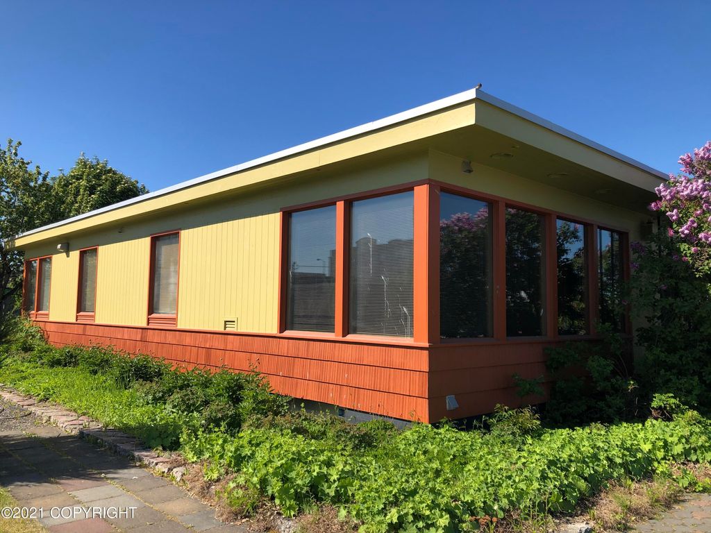 218 E 4th Avenue, Anchorage, AK 99501