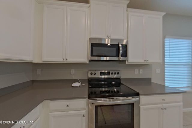 10328 PAVNES CREEK Drive, Jacksonville, FL 32222
