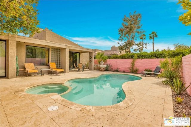 2861 Sundance Circle, Palm Springs, CA 92262