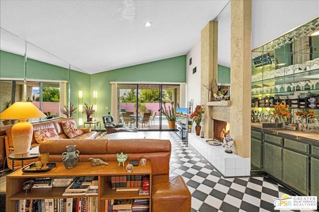 2861 Sundance Circle, Palm Springs, CA 92262