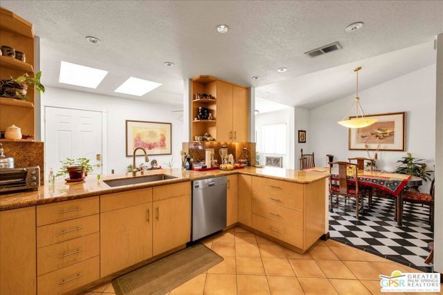 2861 Sundance Circle, Palm Springs, CA 92262