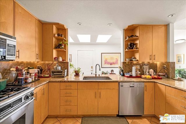 2861 Sundance Circle, Palm Springs, CA 92262