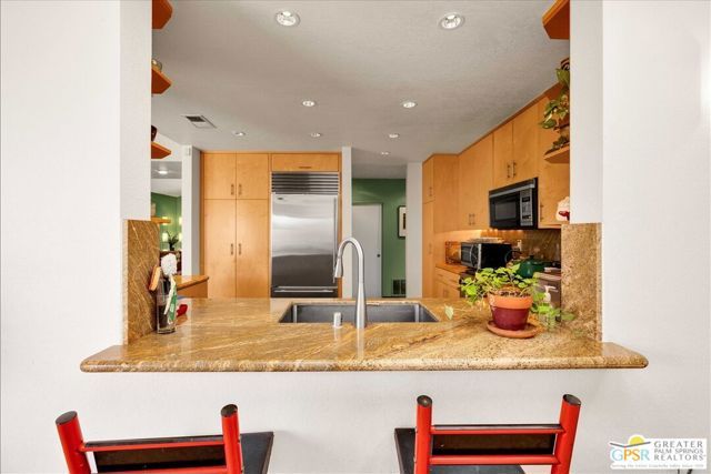 2861 Sundance Circle, Palm Springs, CA 92262