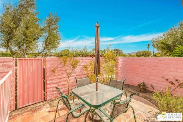 2861 Sundance Circle, Palm Springs, CA 92262
