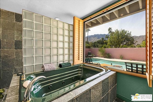 2861 Sundance Circle, Palm Springs, CA 92262