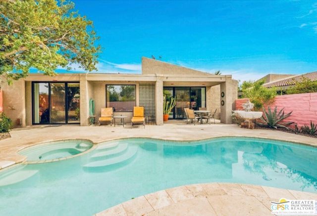 2861 Sundance Circle, Palm Springs, CA 92262