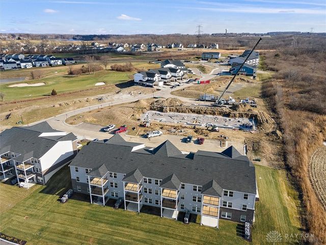 421 Bethpage Way 7-102, Lebanon, OH 45036