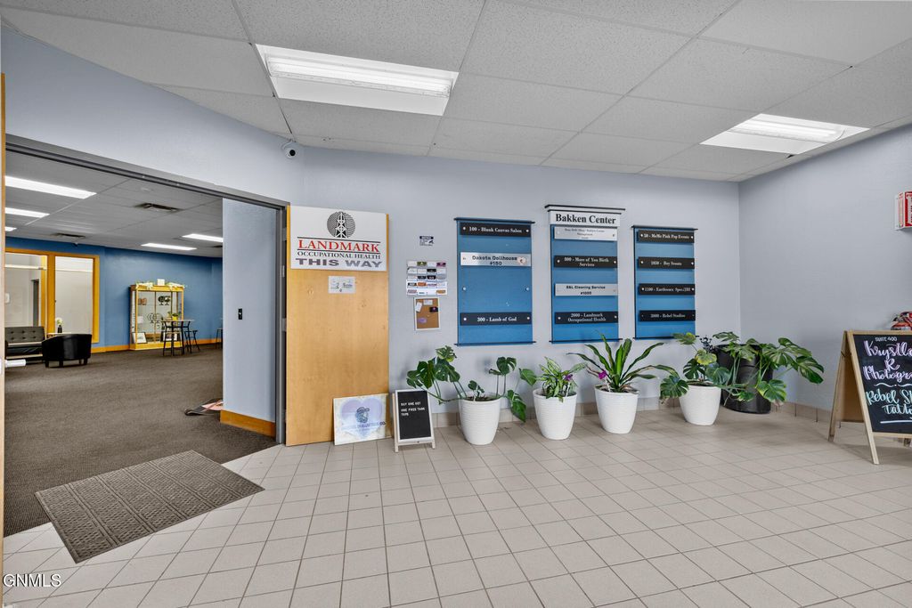 3410 4th Avenue W, Williston, ND 58801 photo 4