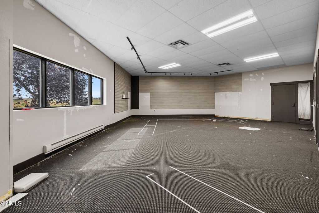 3410 4th Avenue W, Williston, ND 58801 photo 7