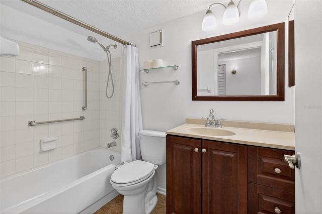 5920 80TH STREET N 203, St Petersburg, FL 33709