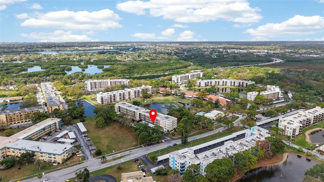 5920 80TH STREET N 203, St Petersburg, FL 33709