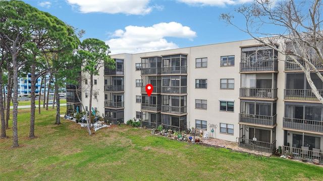 5920 80TH STREET N 203, St Petersburg, FL 33709