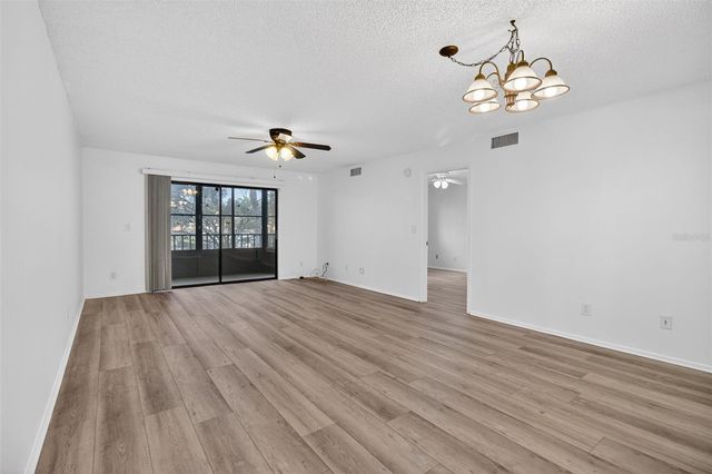 5920 80TH STREET N 203, St Petersburg, FL 33709