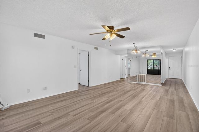 5920 80TH STREET N 203, St Petersburg, FL 33709