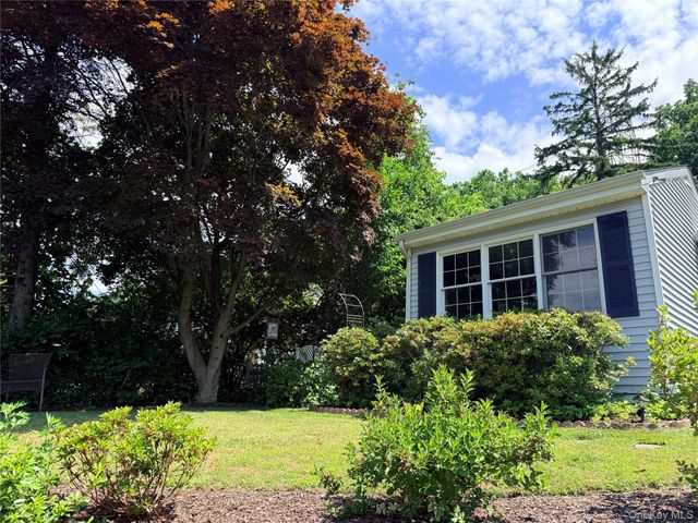 2898 Springhurst Street, Yorktown Heights, NY 10598