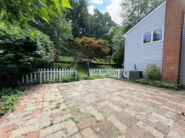 2898 Springhurst Street, Yorktown Heights, NY 10598