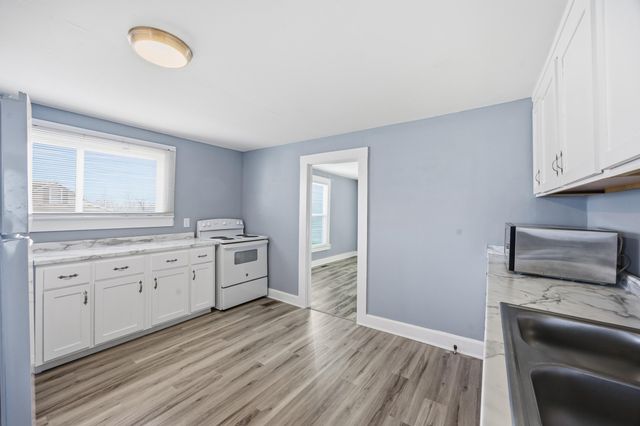 214 Bond Street, Irvine, KY 40336