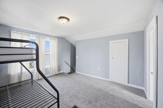 214 Bond Street, Irvine, KY 40336