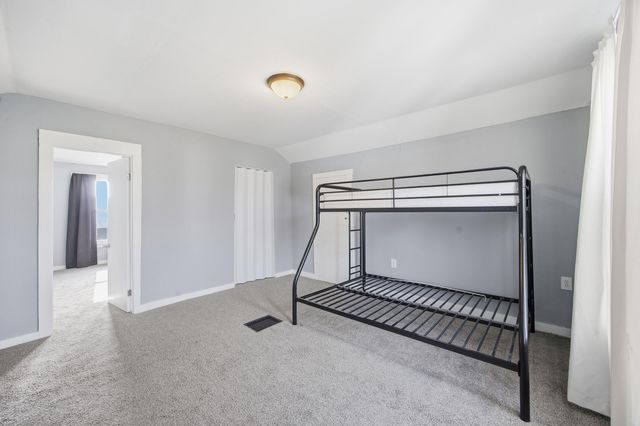 214 Bond Street, Irvine, KY 40336