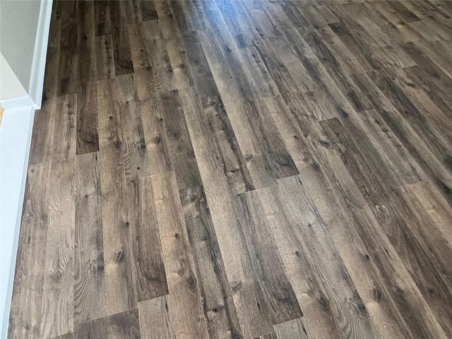 1318 Pinecroft Drive, Sugar Land, TX 77498